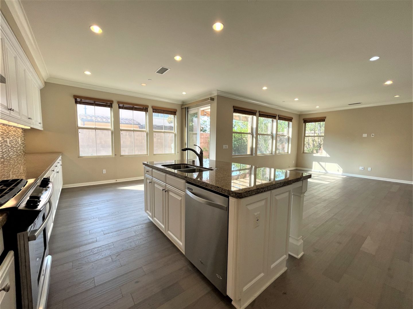 90 Rembrandt - Irvine - California - 3 bed, 2.5 bath rental property