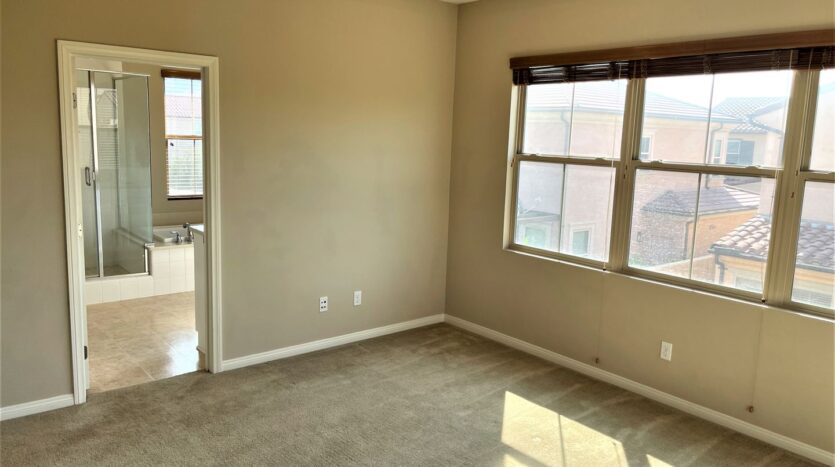 90 Rembrandt - Irvine - California - 3 bed, 2.5 bath rental property