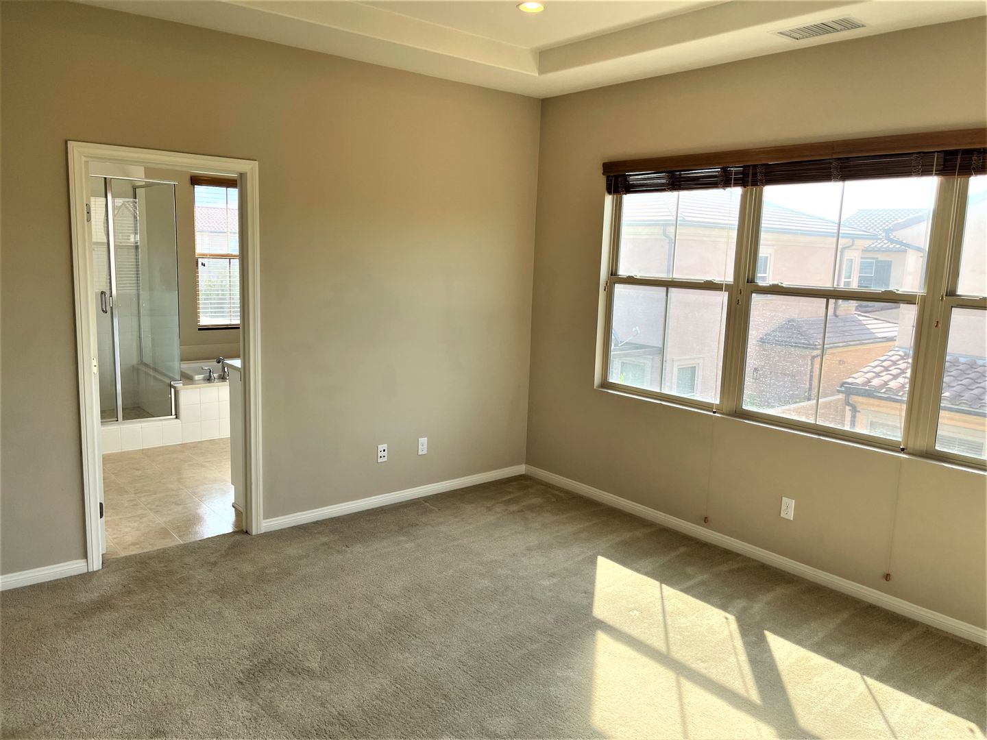 90 Rembrandt - Irvine - California - 3 bed, 2.5 bath rental property