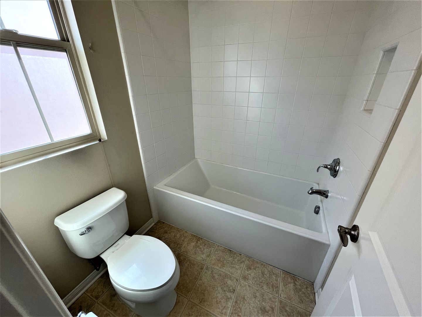 90 Rembrandt - Irvine - California - 3 bed, 2.5 bath rental property