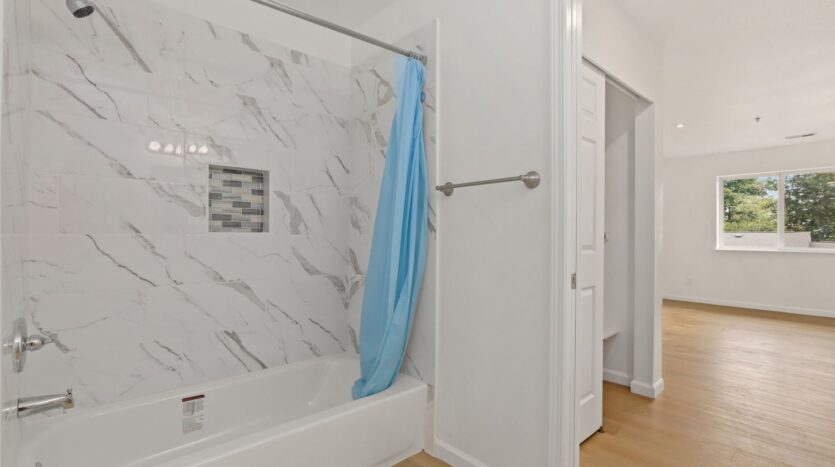 901 E Marine View Dr Unit #202 - Everett - Washington - 2 bed, 2 bath rental property