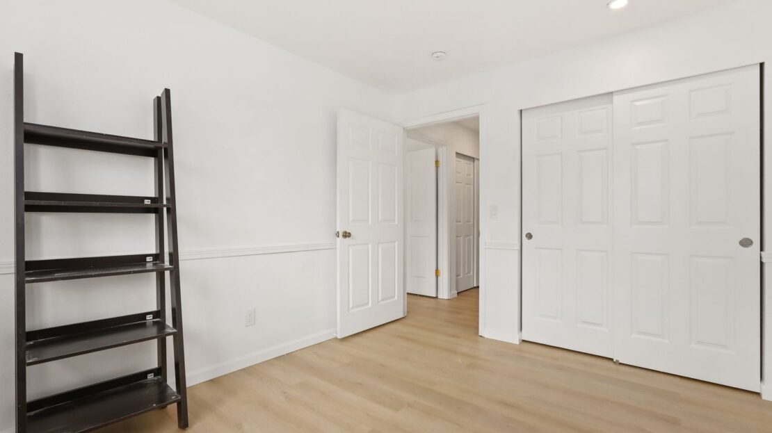 901 E Marine View Dr Unit #202 - Everett - Washington - 2 bed, 2 bath rental property