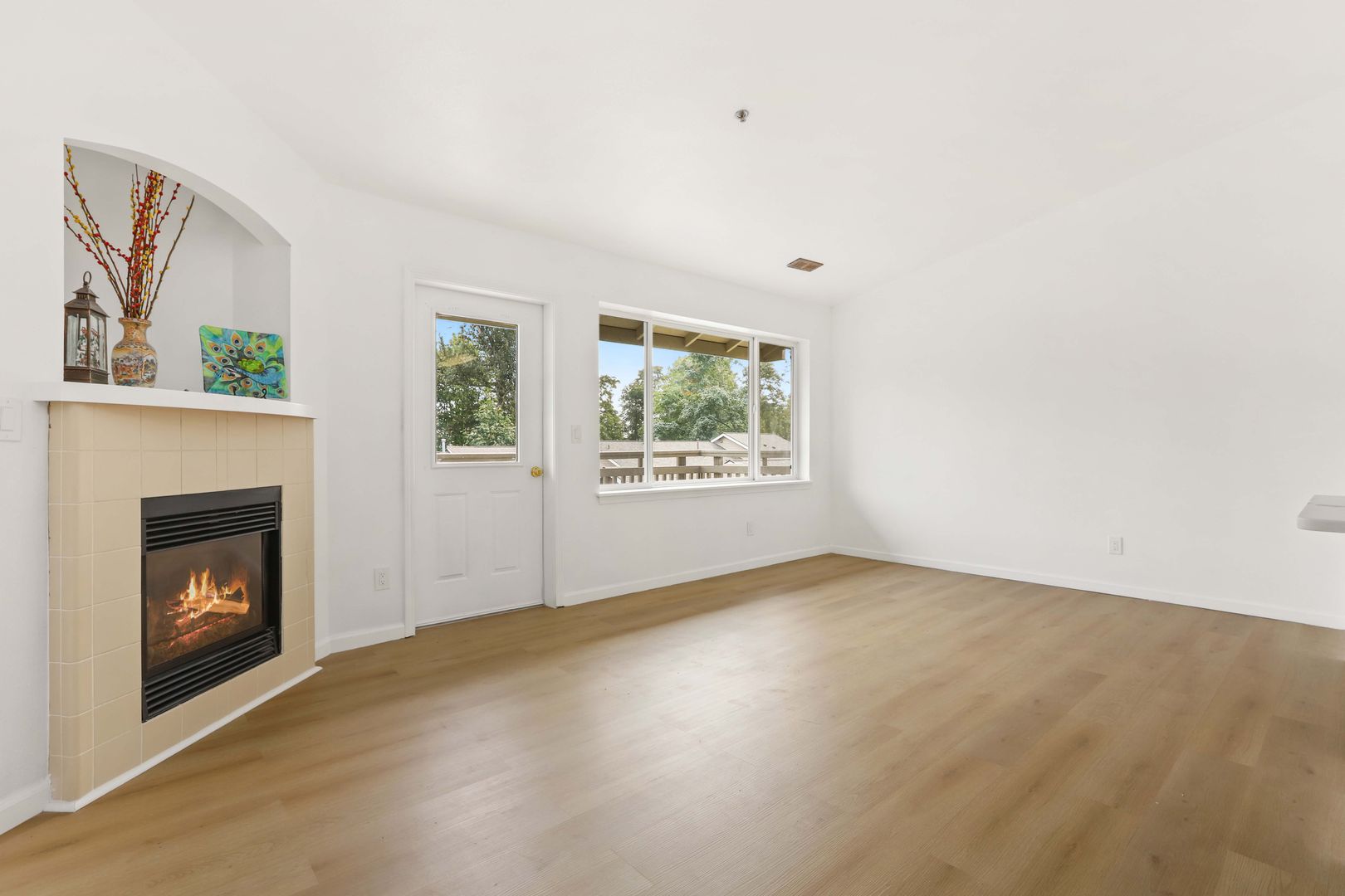 901 E Marine View Dr Unit #202 - Everett - Washington - 2 bed, 2 bath rental property