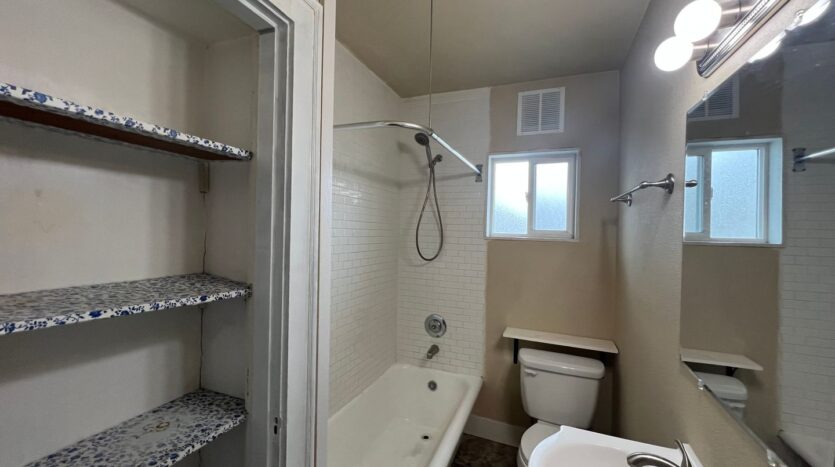 901 High Street - Bellingham - Washington - 1 bed, 1 bath rental property