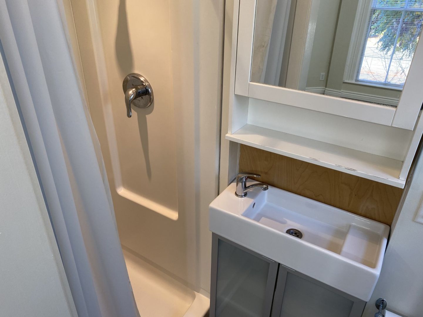 909 Virginia Street Unit B - Vallejo - California - 2 bed, 2 bath rental property