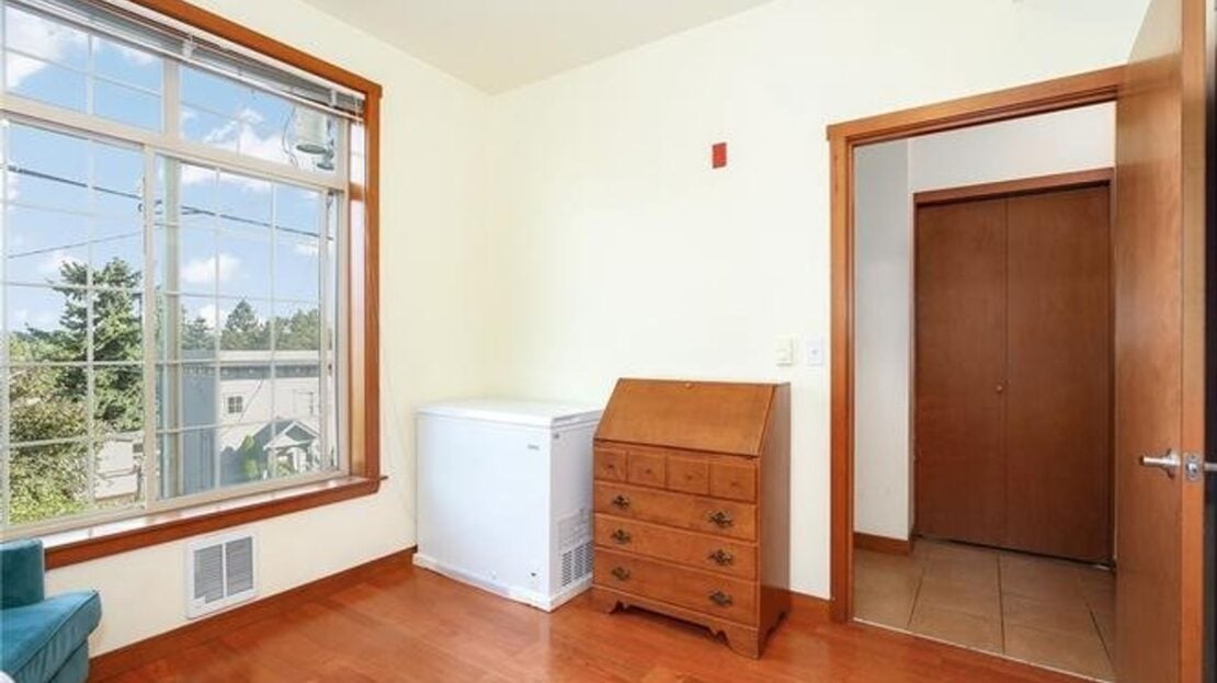 910 Gladstone #209 - Bellingham - Washington - 2 bed, 1 bath rental property