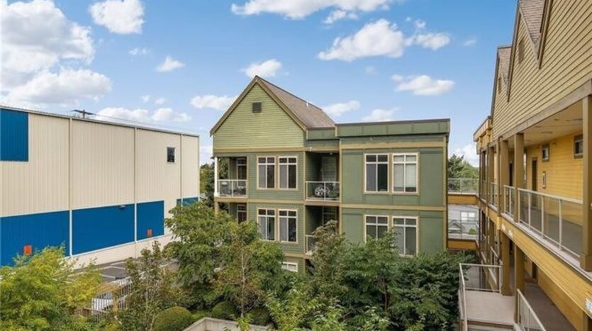 910 Gladstone #209 - Bellingham - Washington - 2 bed, 1 bath rental property