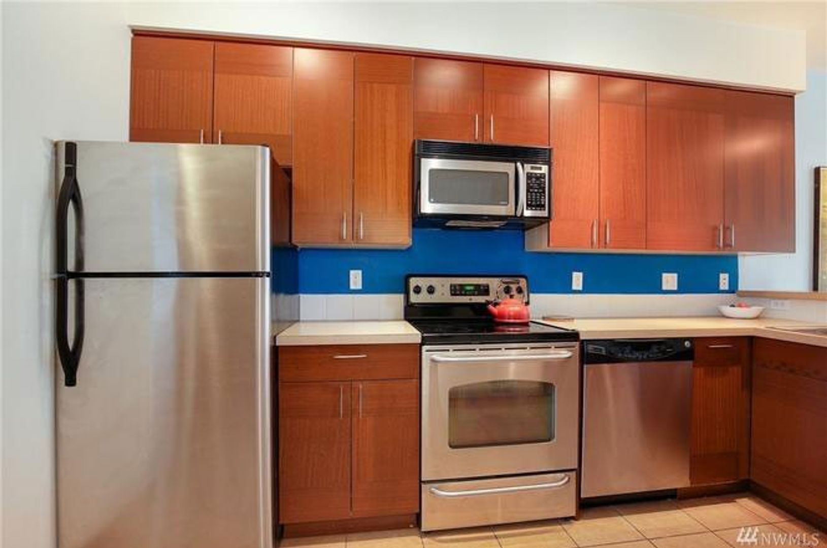 910 Gladstone #209 - Bellingham - Washington - 2 bed, 1 bath rental property