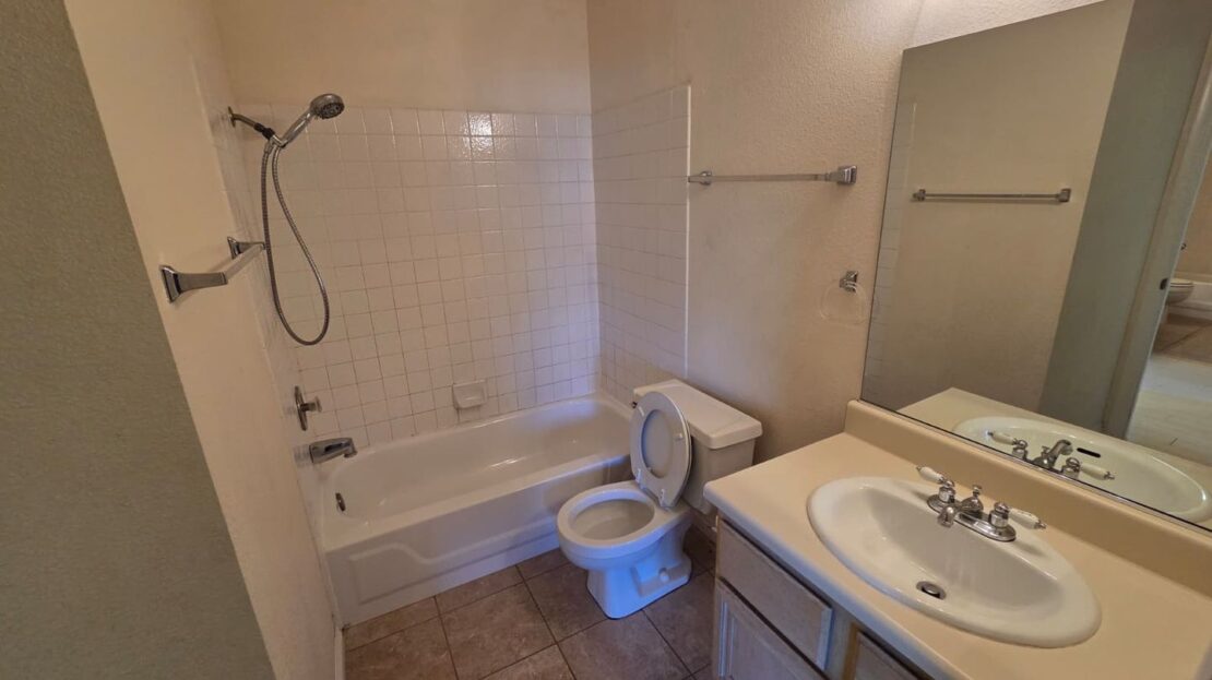 920 N. Sloan Lane Apt 102 - Las Vegas - Nevada - 2 bed, 2 bath rental property