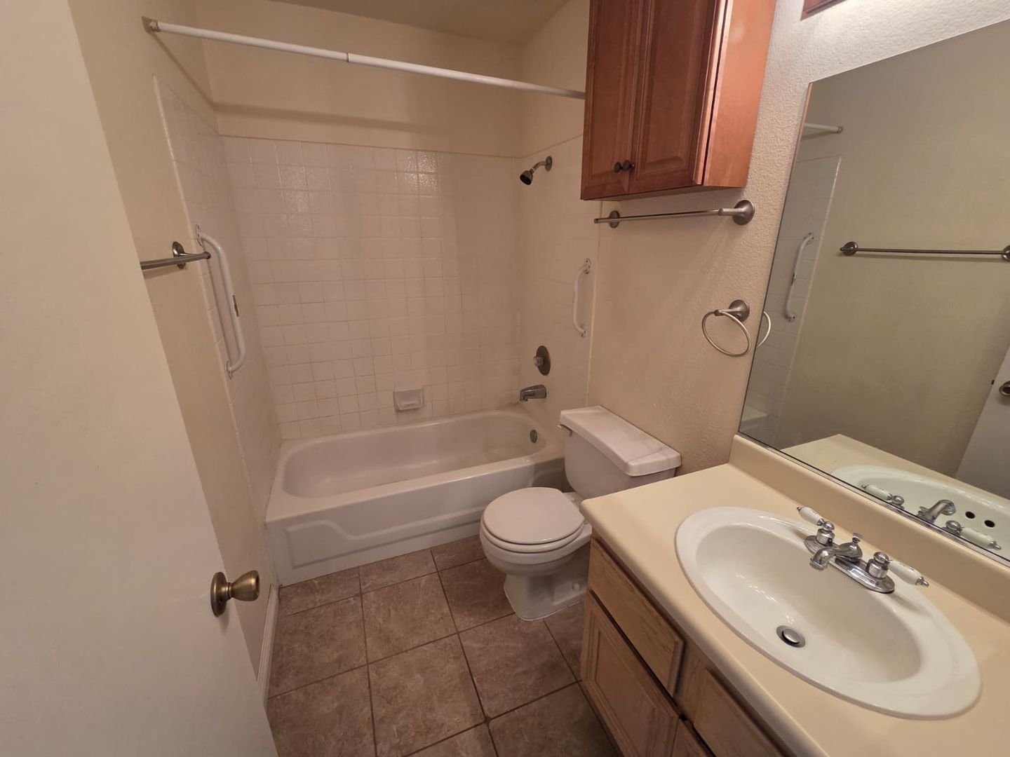 920 N. Sloan Lane Apt 102 - Las Vegas - Nevada - 2 bed, 2 bath rental property