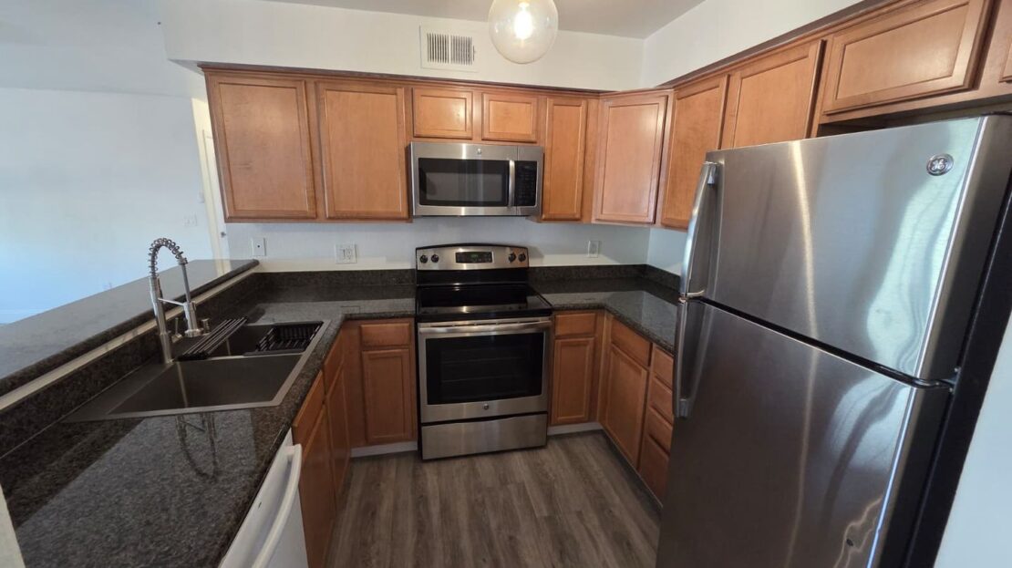 9325 West Desert Inn Road Building 16 unit 111 - Las Vegas - Nevada - 2 bed, 2 bath rental property