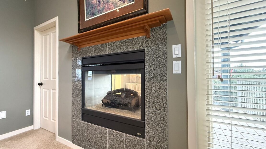 10464 Bitterbrush Ct  - Redmond - Oregon - 5 bed, 3.5 bath rental property