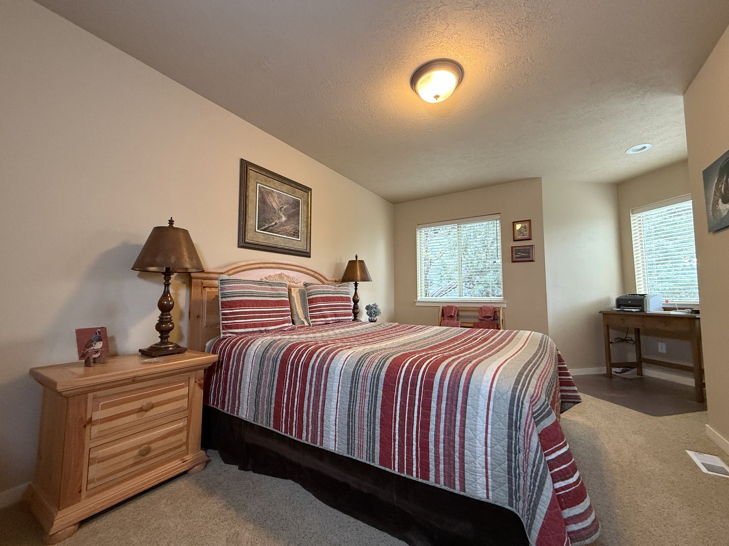 10464 Bitterbrush Ct  - Redmond - Oregon - 5 bed, 3.5 bath rental property