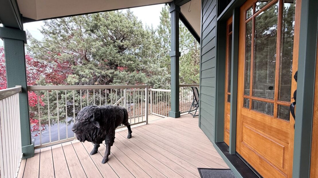 10464 Bitterbrush Ct  - Redmond - Oregon - 5 bed, 3.5 bath rental property