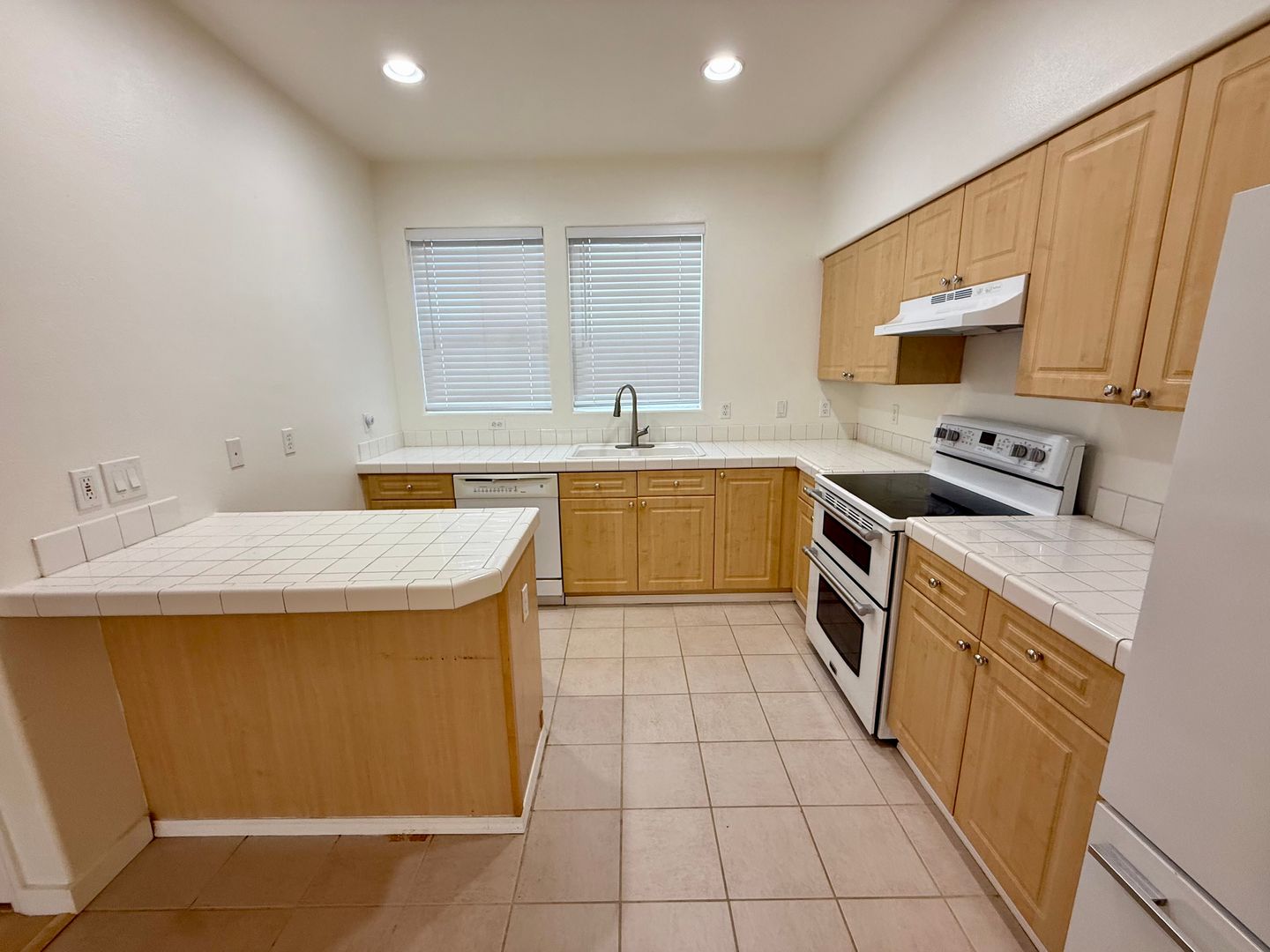 10545 SW Cougar Lane - Beaverton - Oregon - 3 bed, 3.5 bath rental property