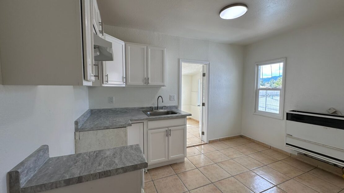 1088-1098 Acacia Ave - San Bernardino - California - 1 bed, 1 bath rental property