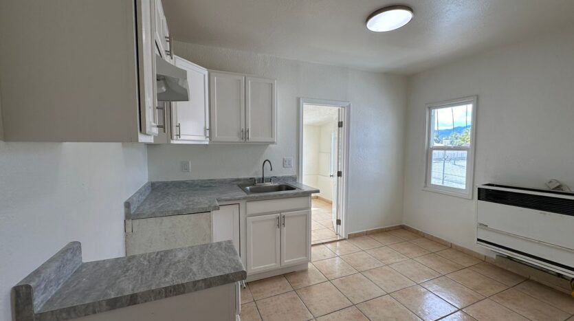 1088-1098 Acacia Ave - San Bernardino - California - 1 bed, 1 bath rental property