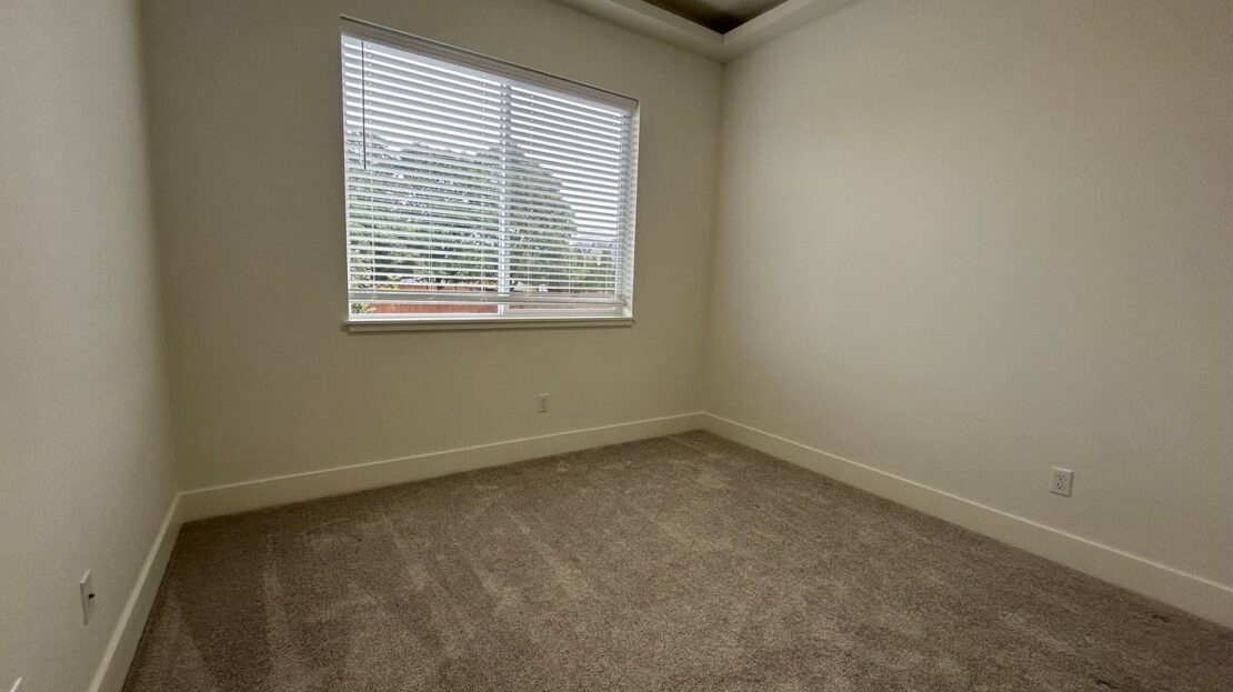 11015 NE 26th - Unit 11 - Vancouver - Washington - 3 bed, 2.5 bath rental property