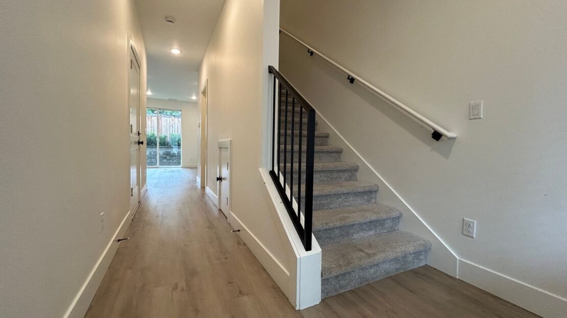 11015 NE 26th - Unit 11 - Vancouver - Washington - 3 bed, 2.5 bath rental property