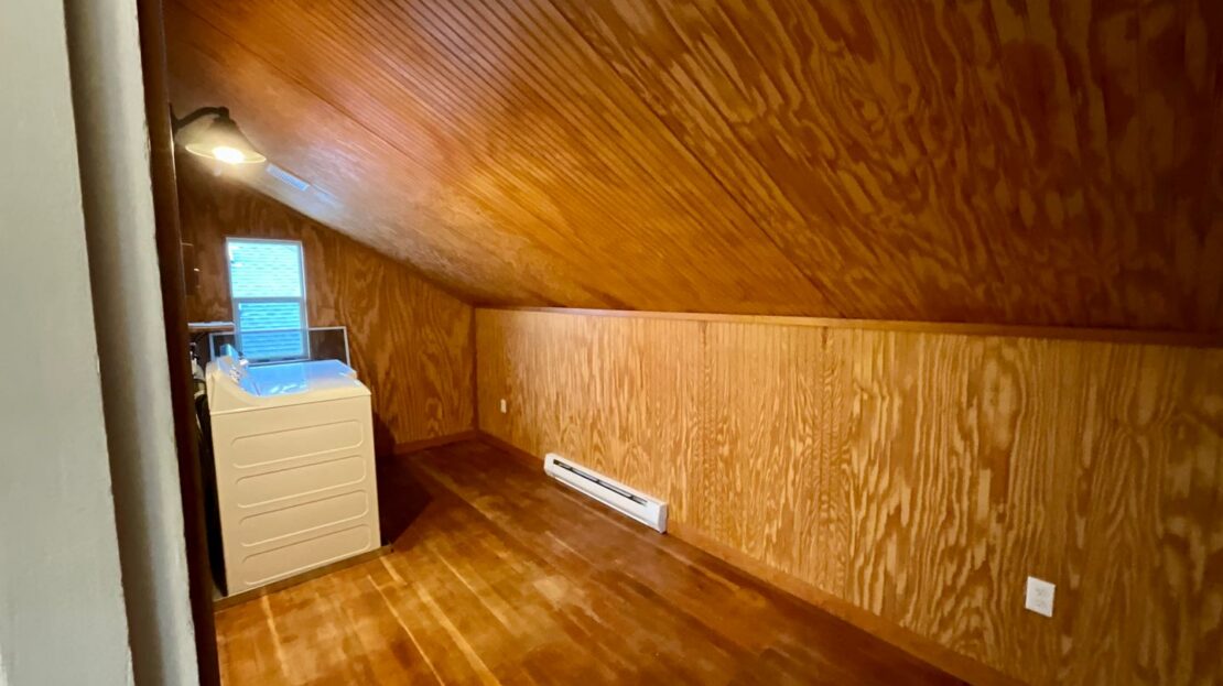 1106 N 49th St Upper Unit - Seattle - Washington - 2 bed, 1 bath rental property