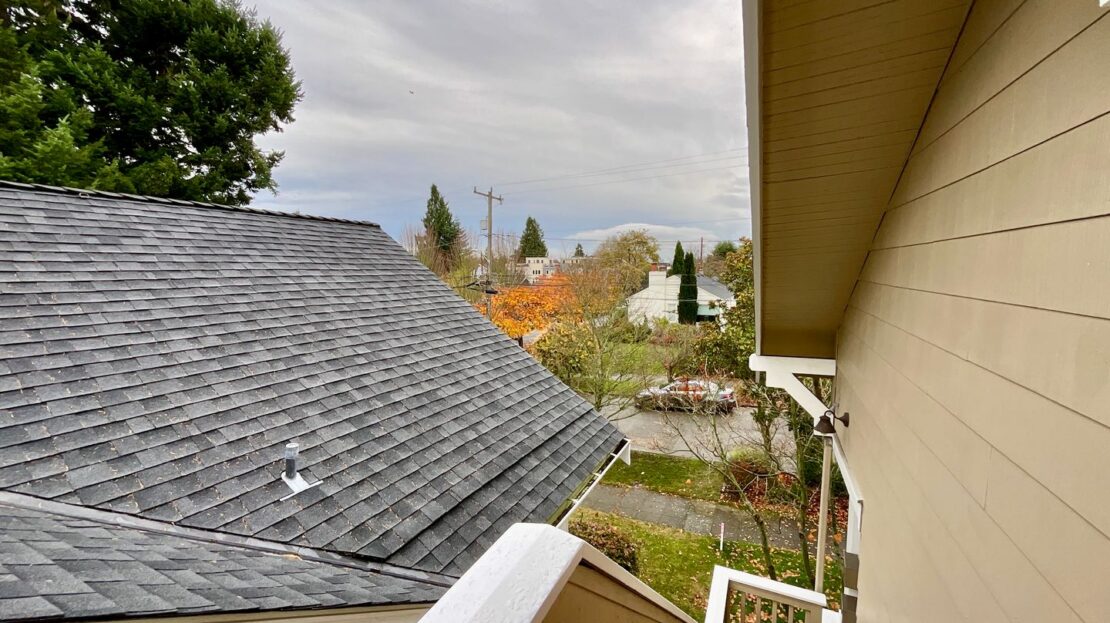 1106 N 49th St Upper Unit - Seattle - Washington - 2 bed, 1 bath rental property