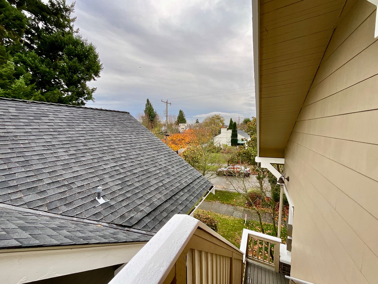 1106 N 49th St Upper Unit - Seattle - Washington - 2 bed, 1 bath rental property