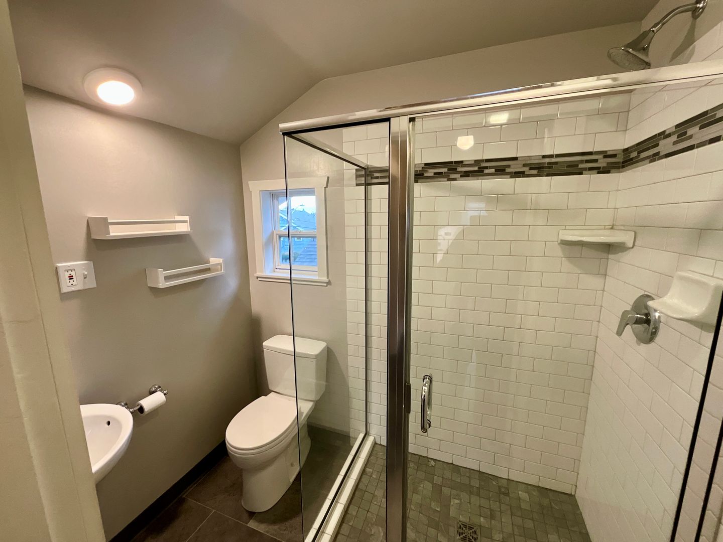 1106 N 49th St Upper Unit - Seattle - Washington - 2 bed, 1 bath rental property