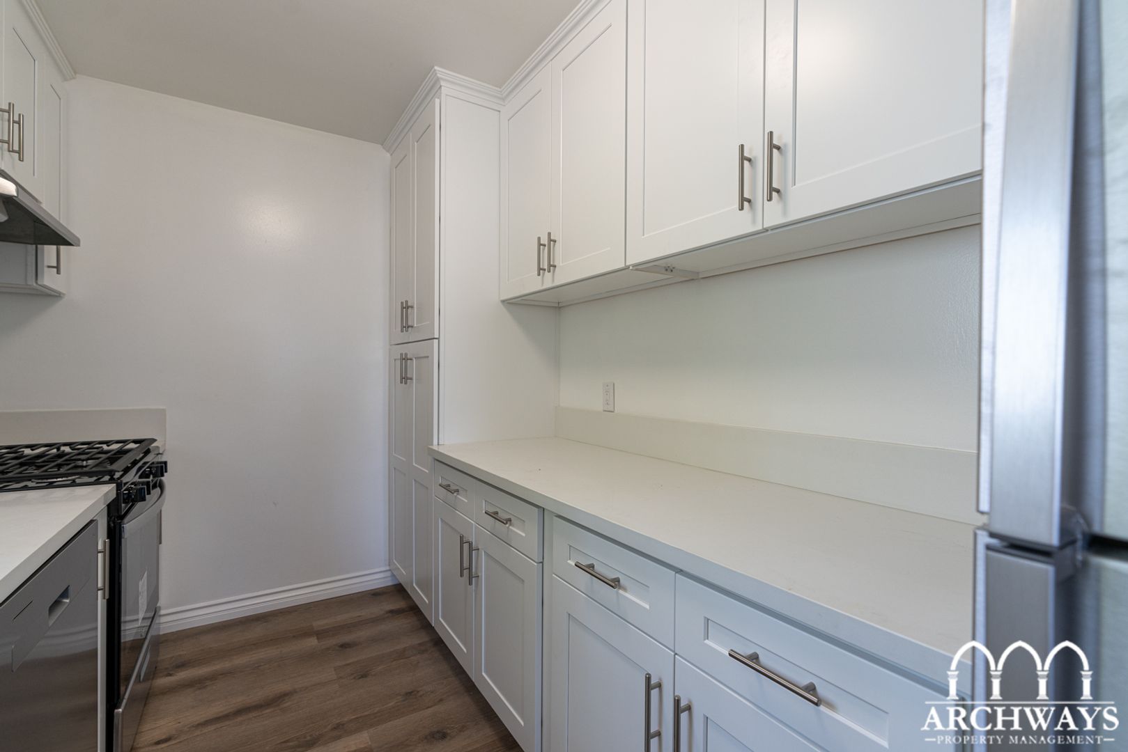 1115 Glenville Dr - Los Angeles - California - 2 bed, 2 bath rental property