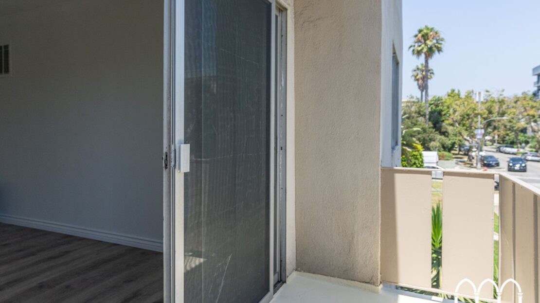 1115 Glenville Dr - Los Angeles - California - 2 bed, 2 bath rental property