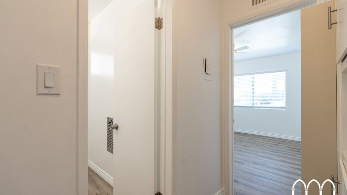 1115 Glenville Dr - Los Angeles - California - 2 bed, 2 bath rental property