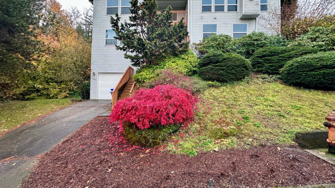 11736 SE Lexington St.   - Portland - Oregon - 2 bed, 2 bath rental property