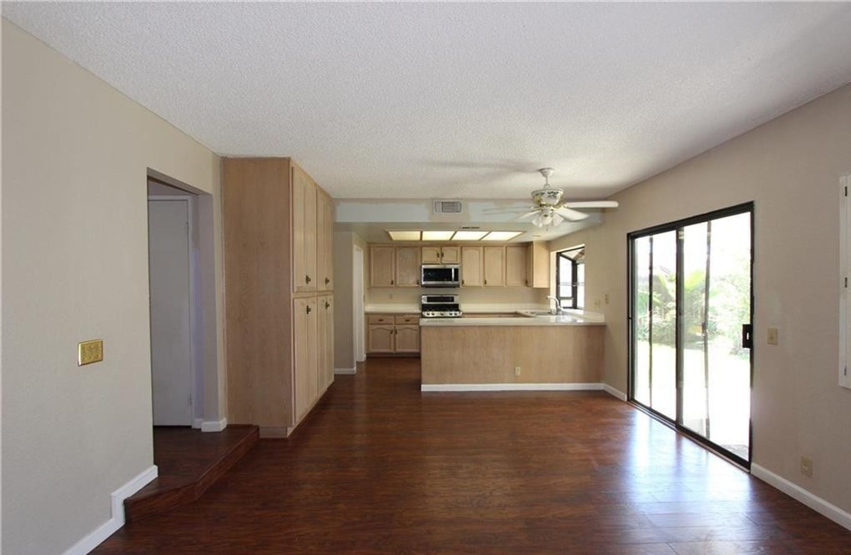 1239 Vía Palermo - Redlands - California - 4 bed, 3 bath rental property