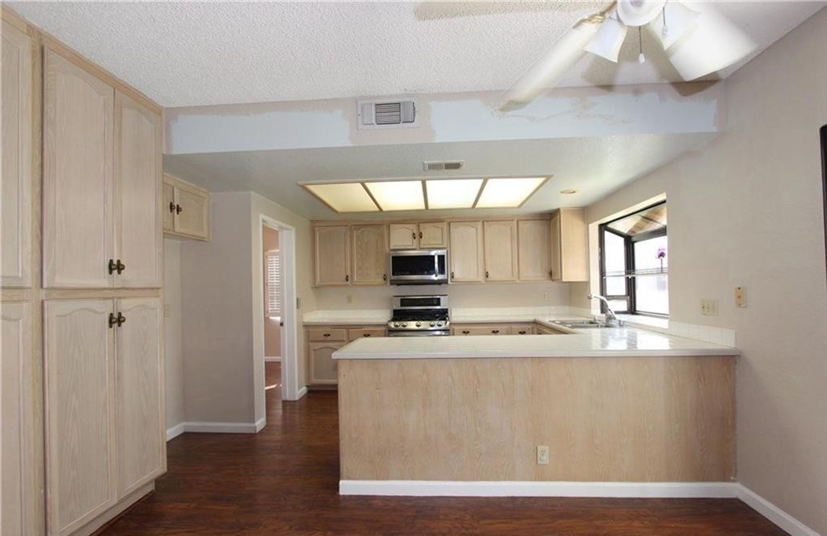 1239 Vía Palermo - Redlands - California - 4 bed, 3 bath rental property