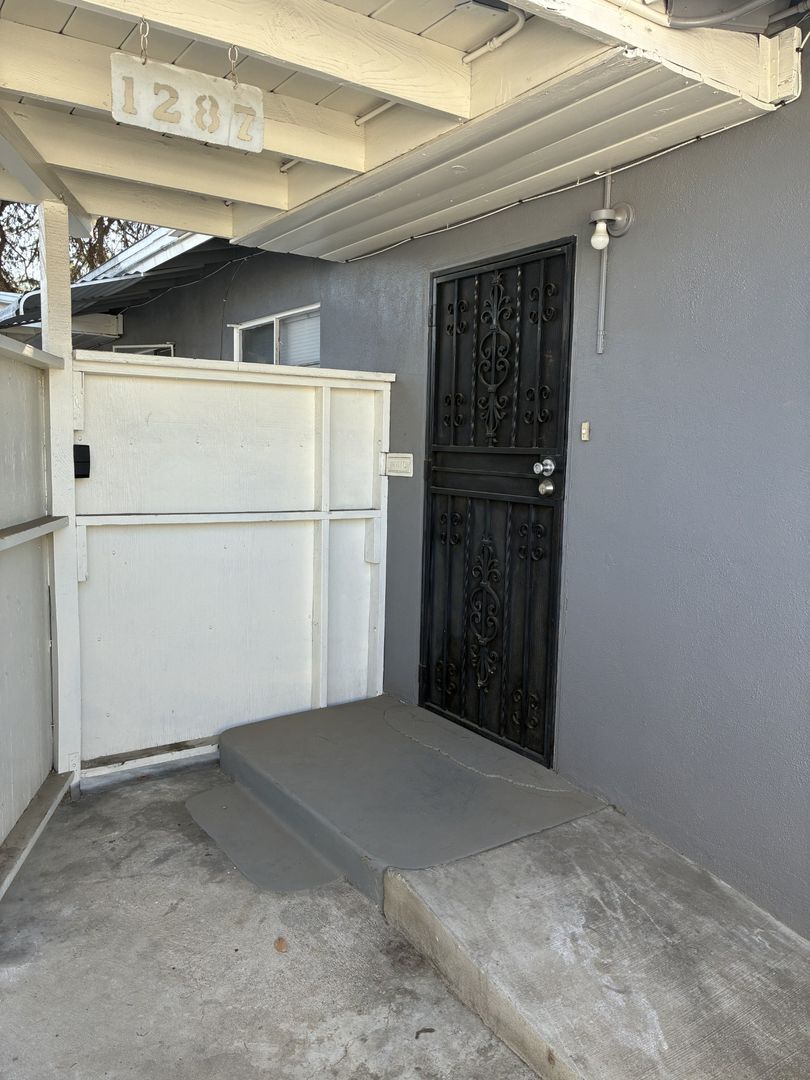 1287 N. Sierra Way Unit 1287 - San Bernardino - California - 1 bed, 1 bath rental property