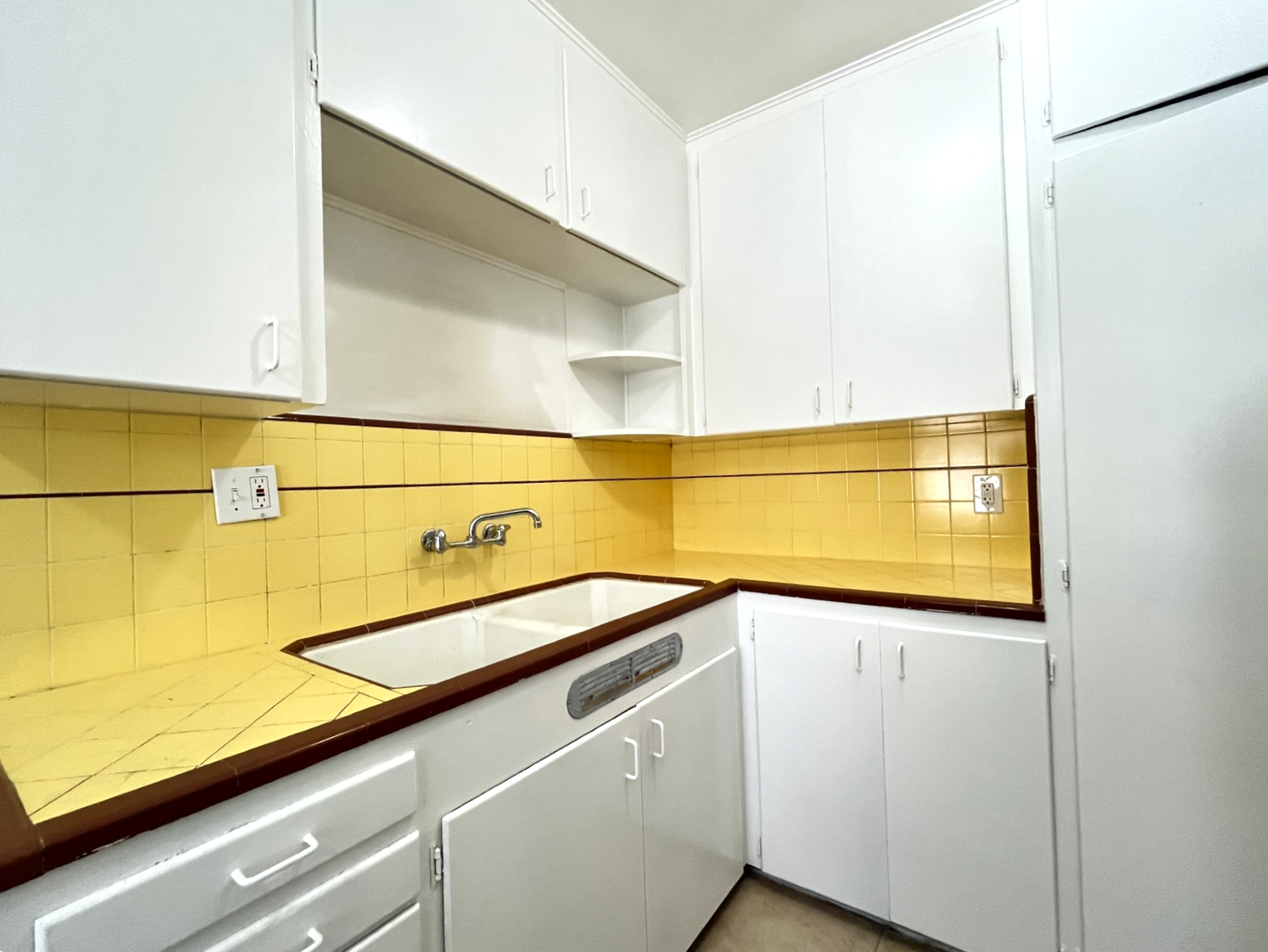 1287 N. Sierra Way Unit 1287 - San Bernardino - California - 1 bed, 1 bath rental property