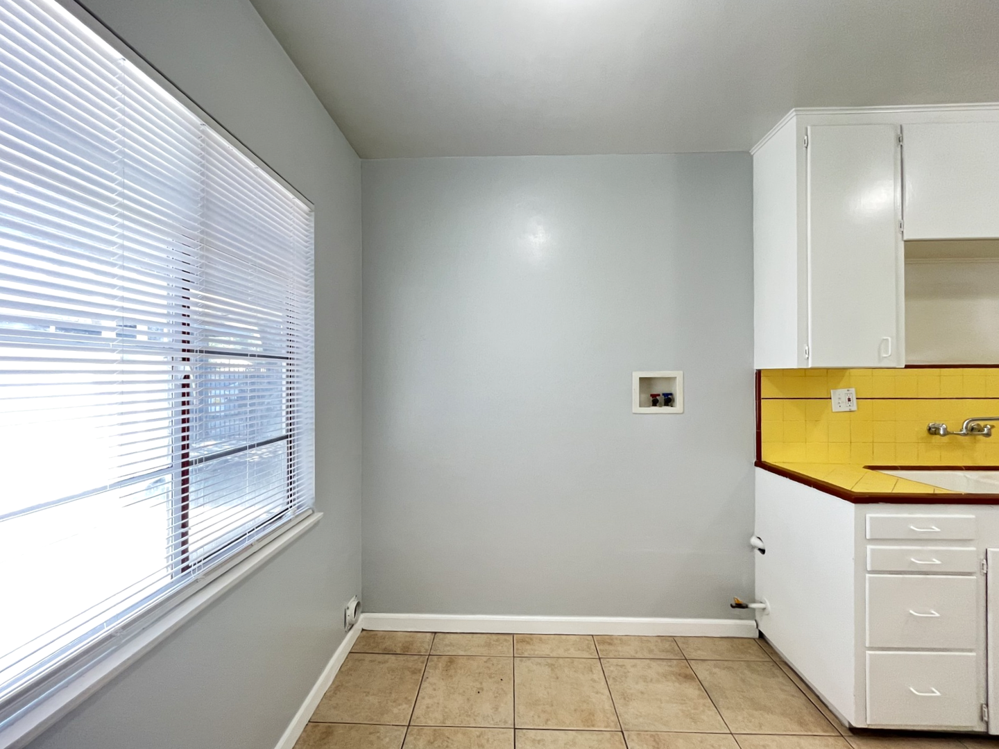 1287 N. Sierra Way Unit 1287 - San Bernardino - California - 1 bed, 1 bath rental property