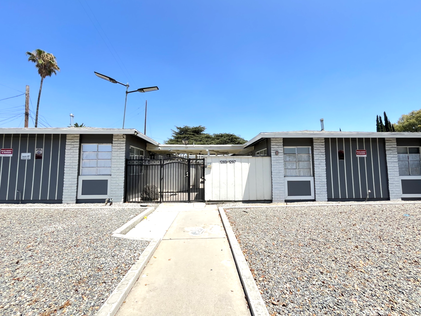 1287 N. Sierra Way Unit 1287 - San Bernardino - California - 1 bed, 1 bath rental property