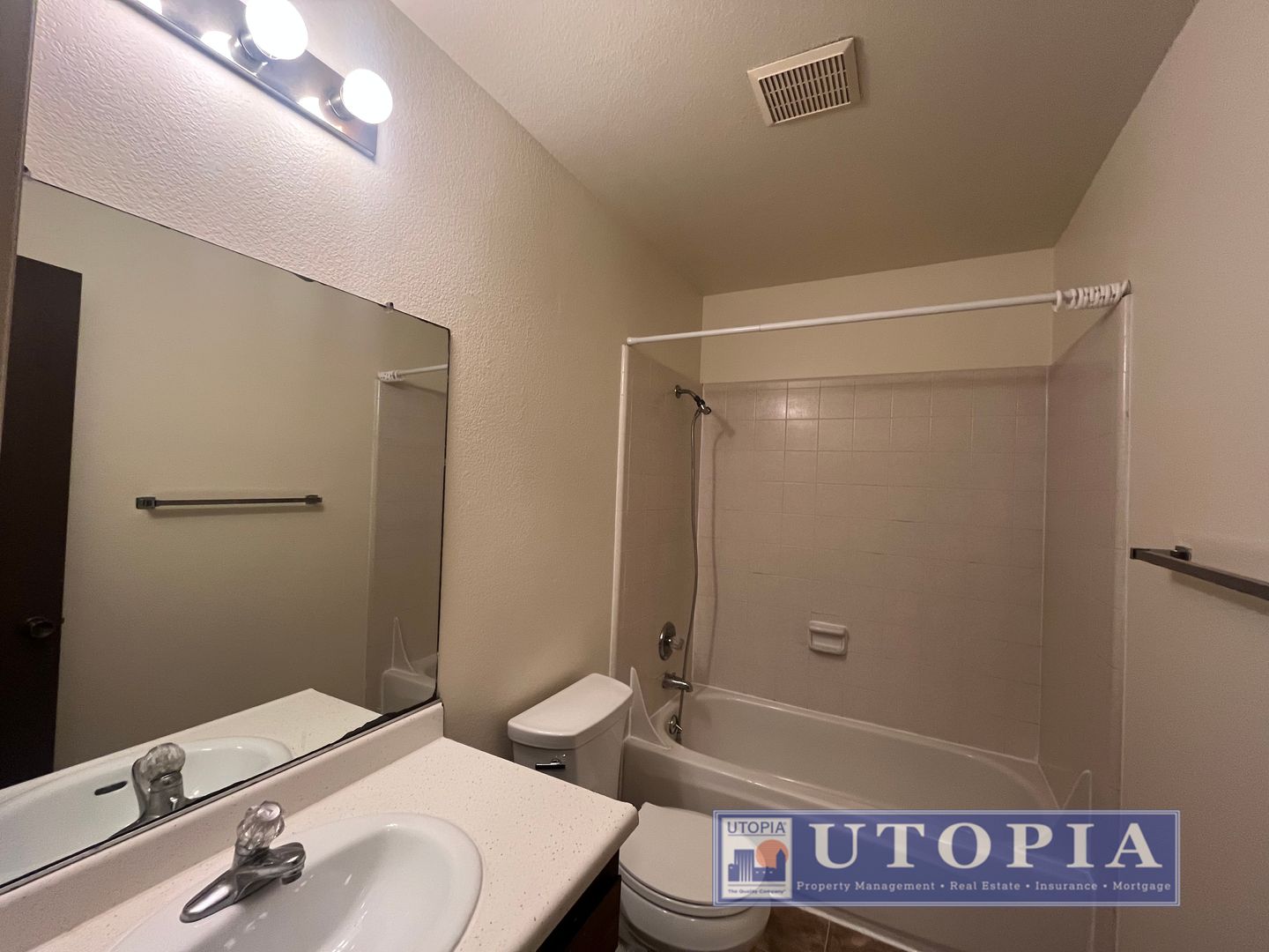 136 Market Street - Santa Cruz - California - 2 bed, 1 bath rental property