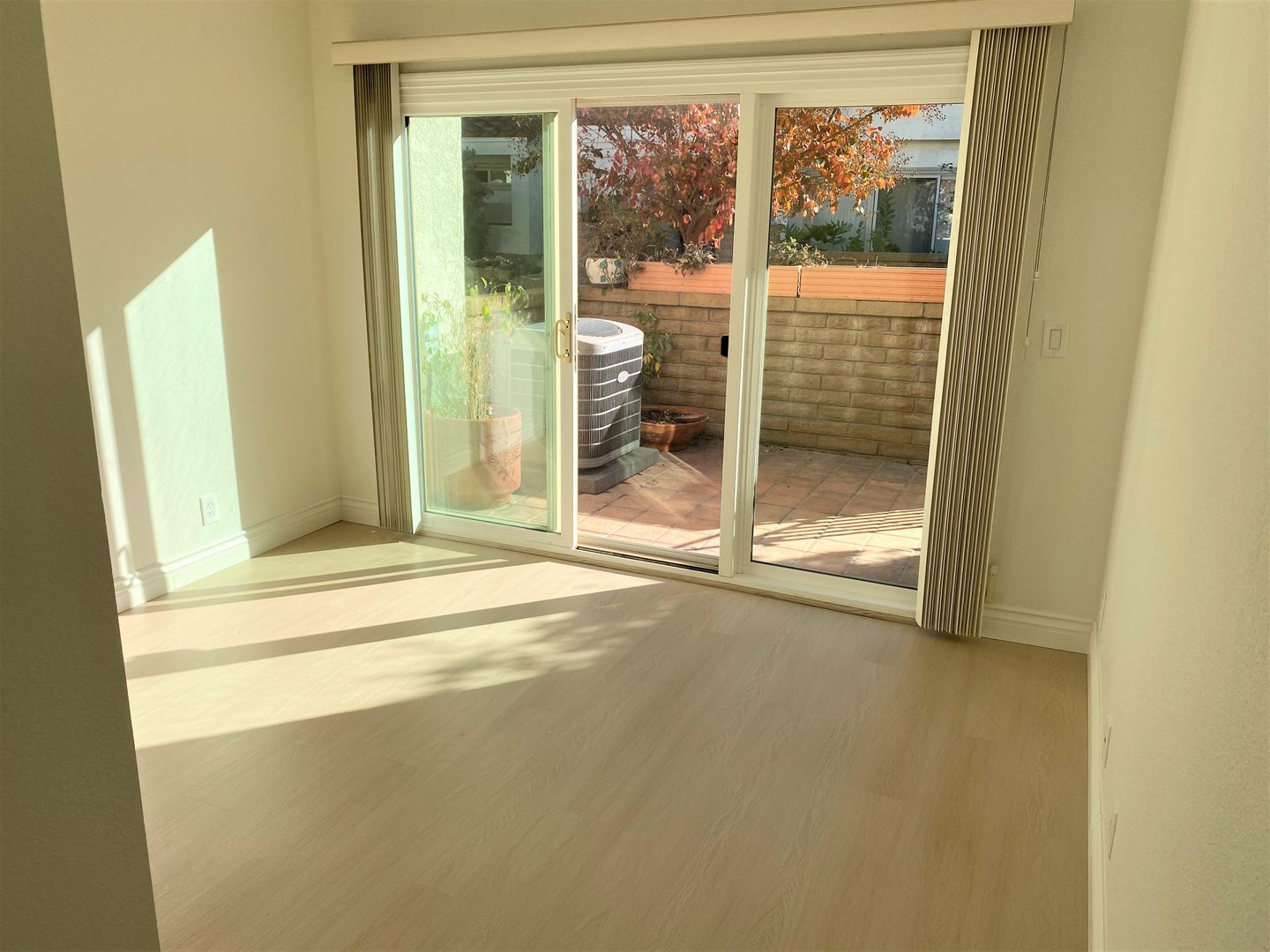 14 Navarre - Irvine - California - 2 bed, 2.5 bath rental property