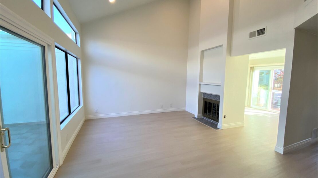 14 Navarre - Irvine - California - 2 bed, 2.5 bath rental property