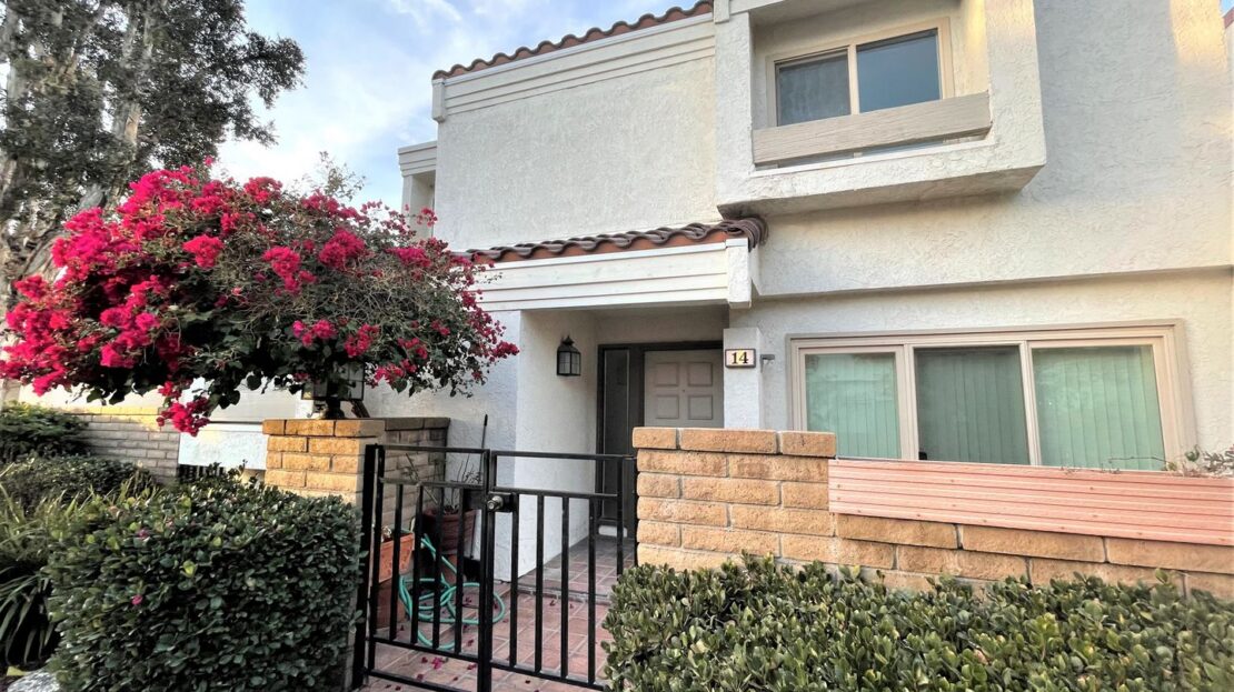 14 Navarre - Irvine - California - 2 bed, 2.5 bath rental property