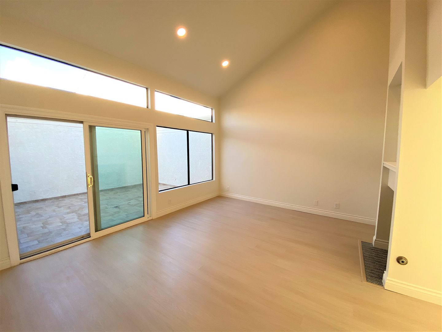 14 Navarre - Irvine - California - 2 bed, 2.5 bath rental property