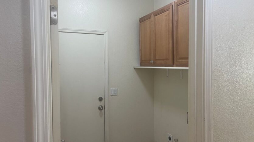 1517 Swallow Tail Ln - Manteca - California - 4 bed, 2 bath rental property