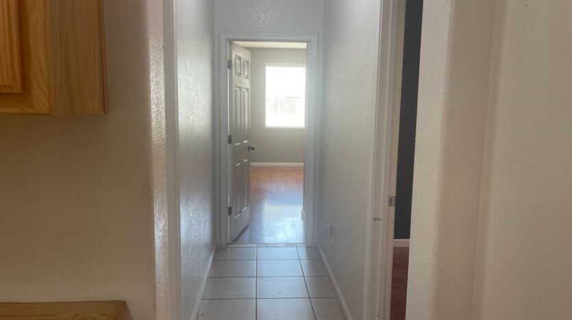 1517 Swallow Tail Ln - Manteca - California - 4 bed, 2 bath rental property