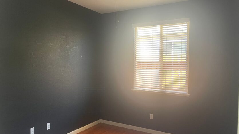 1517 Swallow Tail Ln - Manteca - California - 4 bed, 2 bath rental property