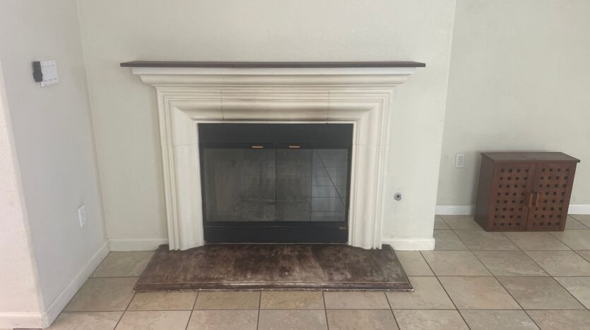 1517 Swallow Tail Ln - Manteca - California - 4 bed, 2 bath rental property