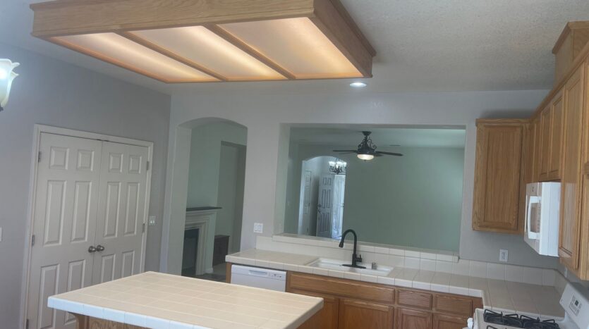 1517 Swallow Tail Ln - Manteca - California - 4 bed, 2 bath rental property