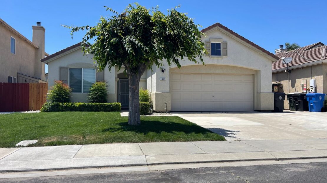 1517 Swallow Tail Ln - Manteca - California - 4 bed, 2 bath rental property