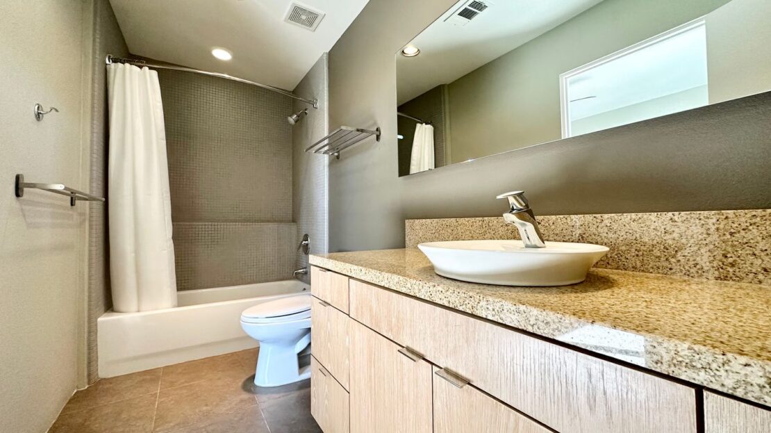 1518 E. Baristo Rd - Palm Springs - California - 3 bed, 3.5 bath rental property