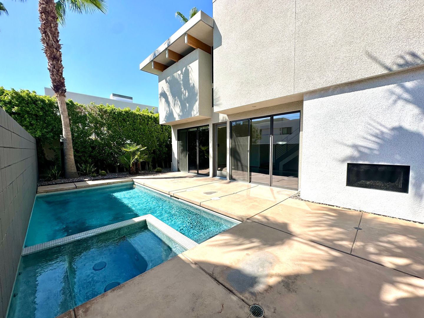1518 E. Baristo Rd - Palm Springs - California - 3 bed, 3.5 bath rental property